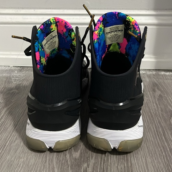 Under armour Curry 2. Black and gold - Picture 2 of 4